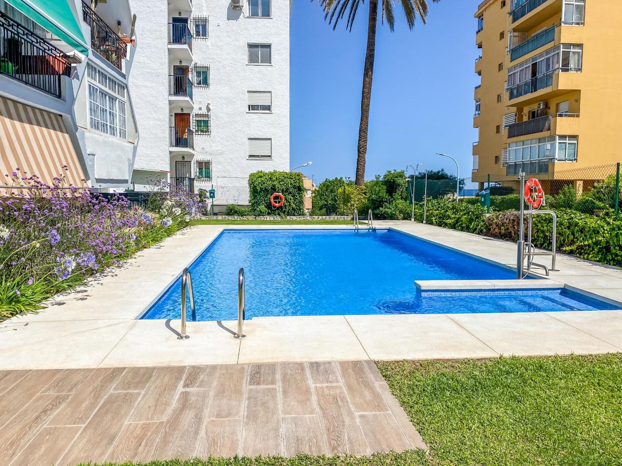 Reformado Apartamento En El Centro Con Vista Al Mar Torremolinos Exterior photo